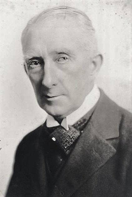 Alec B. Francis as King of Hearts
