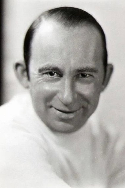 Roscoe Ates as Fish