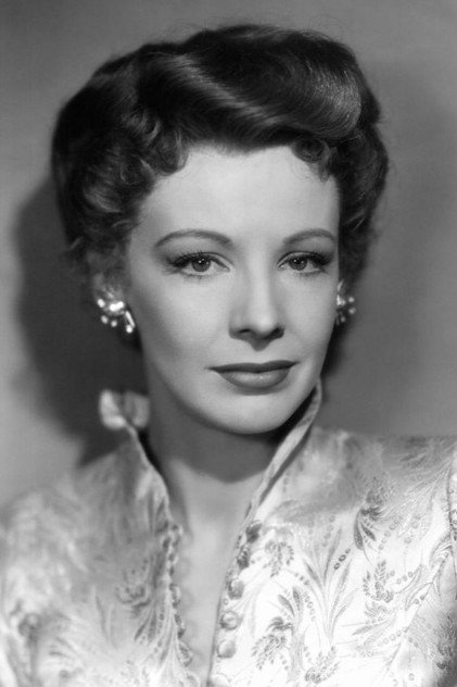 Signe Hasso as Senora Isabel Farrago