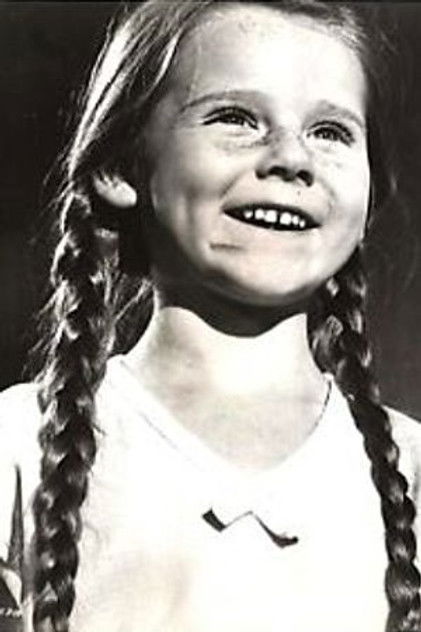 Verina Greenlaw as Christine