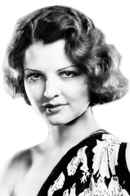 Lilian Bond as Eva Randolph