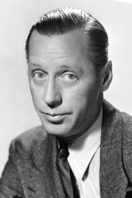 Irving Bacon as Tom Norton