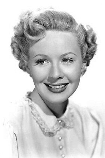 Randy Stuart as Lt. Eloise Billings