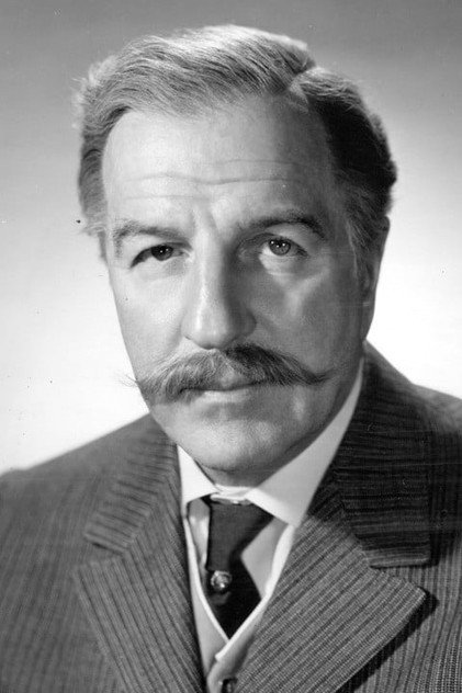 Louis Calhern as Paul Prescott