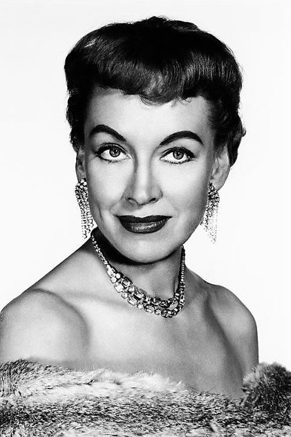 Virginia Gregg as Major Edna Heywood