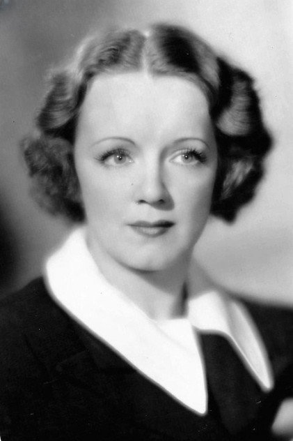 Inez Courtney as Maisie