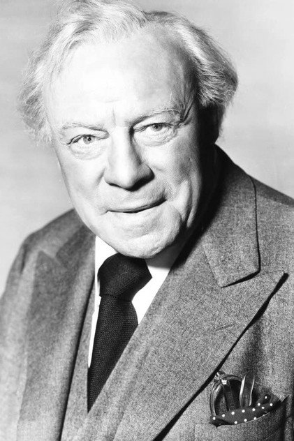 Edmund Gwenn as Henry Scarlett